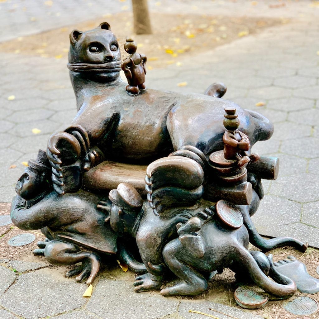 The Real World Cats - Tom Otterness - 